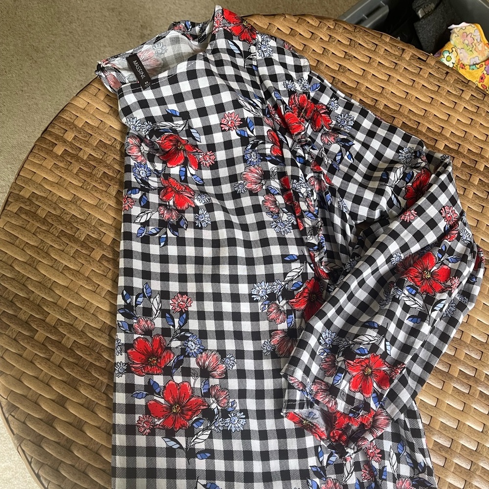 Womens size m blouse